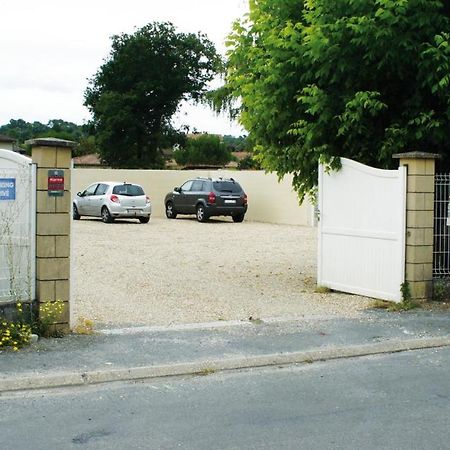 Chambre Les Gites De La Gare Mussidan Exterior foto